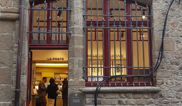 Le-mont-saint-michel-bureau-d-information-touristique Le-mont-saint-michel-bureau-d-information-touristique