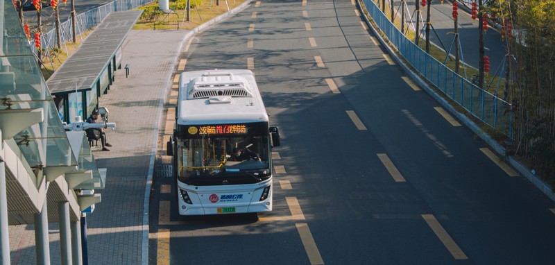 parking-bus-robans-hauteville-sur-mer